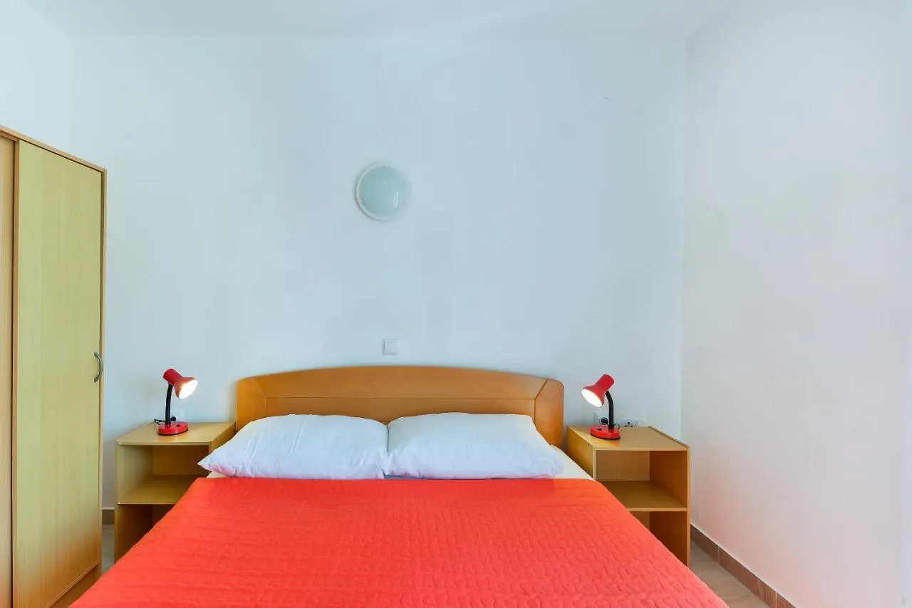 Apartments Citrus  Turanj
