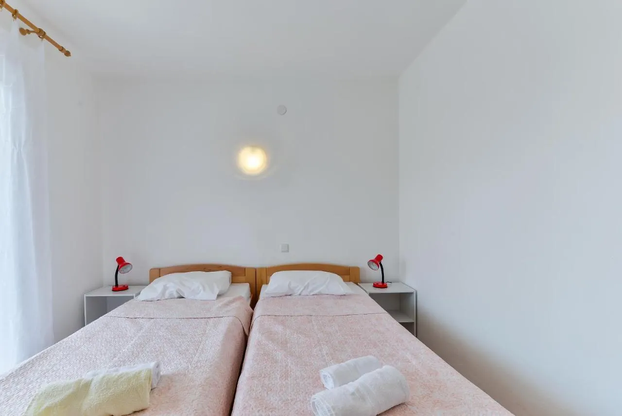 Apartments Citrus 0*, Turanj Croatia